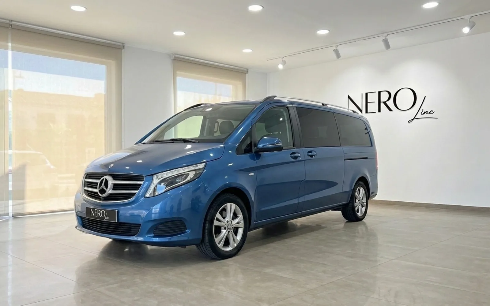 Mercedes-Benz V-Class 300d Extralang