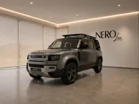 掲載モデルを示すAI生成のイメージです。割り当て車両やNero Lineの実在するショールームを撮影したものではありません。実車両を書面でご確認ください。