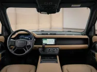 掲載モデルを示すAI生成のイメージです。割り当て車両やNero Lineの実在するショールームを撮影したものではありません。実車両を書面でご確認ください。