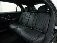 The luxurious black Nappa leather rear seats and interior of the Mercedes-Benz S 450 4MATIC in Alicante.