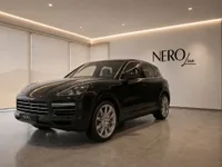 등록된 모델의 AI 생성 예시 이미지이며, 배정 차량이나 실제 Nero Line 쇼룸을 촬영한 사진이 아닙니다. 정확한 차량을 서면으로 확인해 주세요.