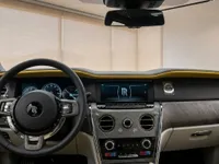 掲載モデルを示すAI生成のイメージです。割り当て車両やNero Lineの実在するショールームを撮影したものではありません。実車両を書面でご確認ください。