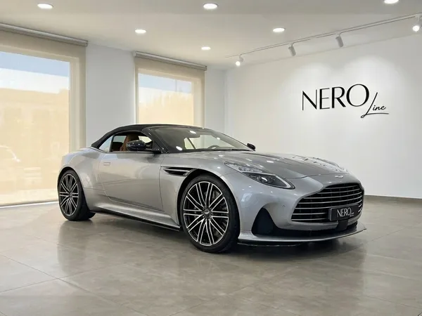 Aston Martin DB12 Volante