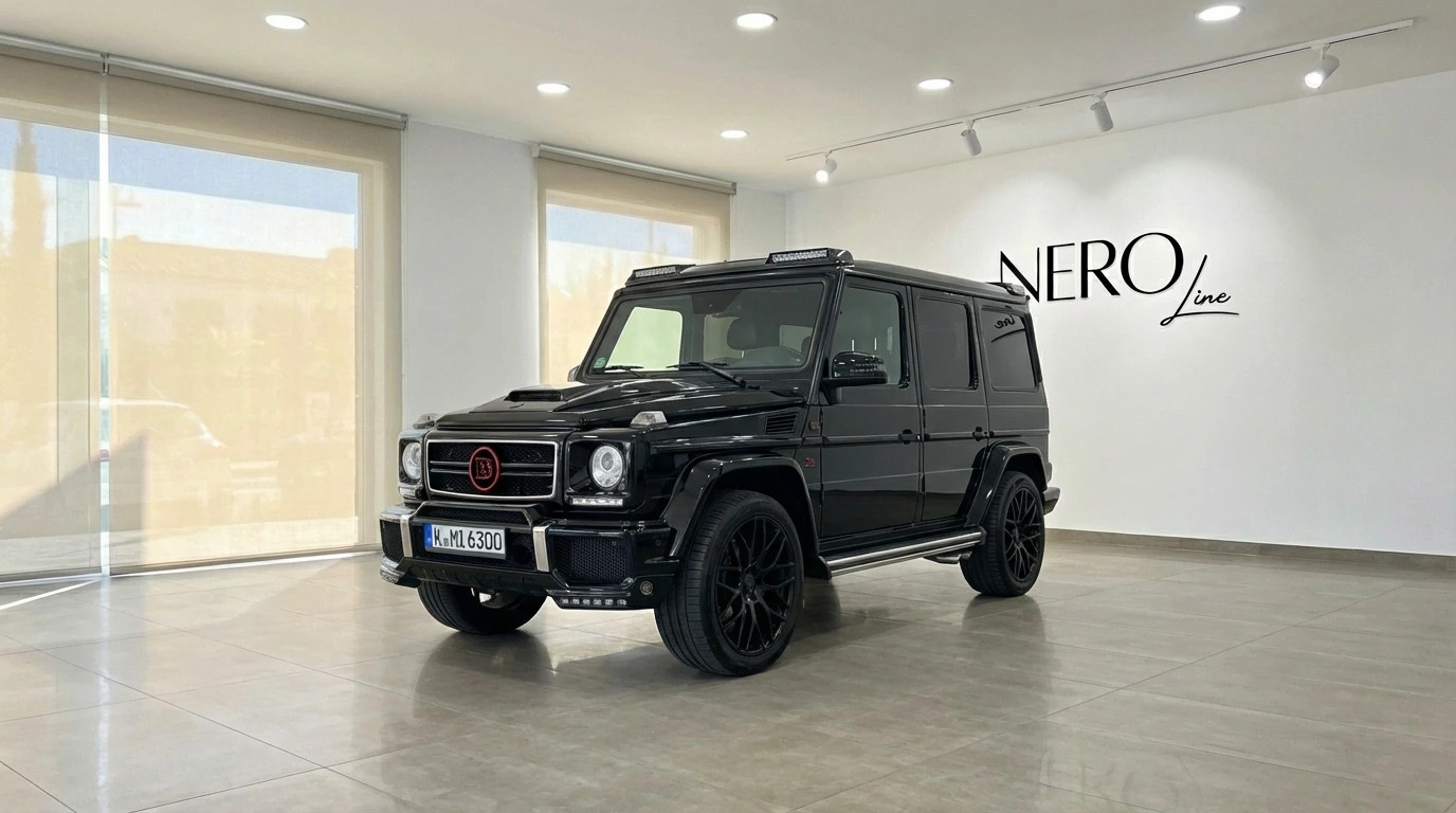 Brabus G800 Rocket — Front three-quarter view A black Brabus G800 Rocket, a Mercedes-Benz G-Class, is shown in a front three-quarter view inside a showroom in Alicante.