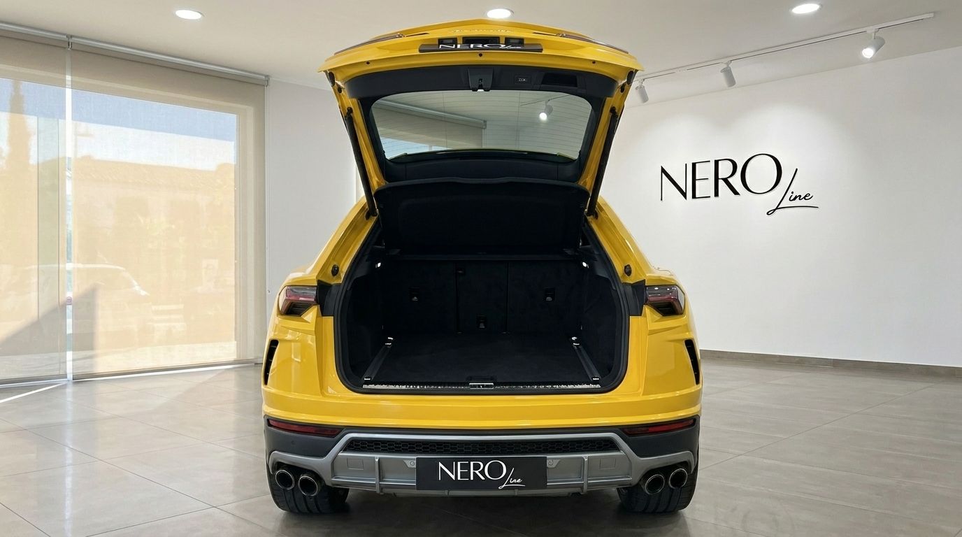 Lamborghini Urus thumbnail 9