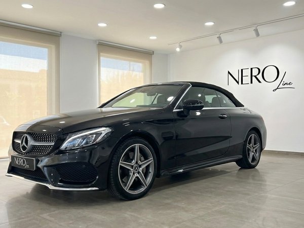 Mercedes-Benz C-Class Cabriolet — Showroom Alicante A black 2020 Mercedes-Benz C-Class Cabriolet is shown from the front three-quarter view in a showroom in Alicante.