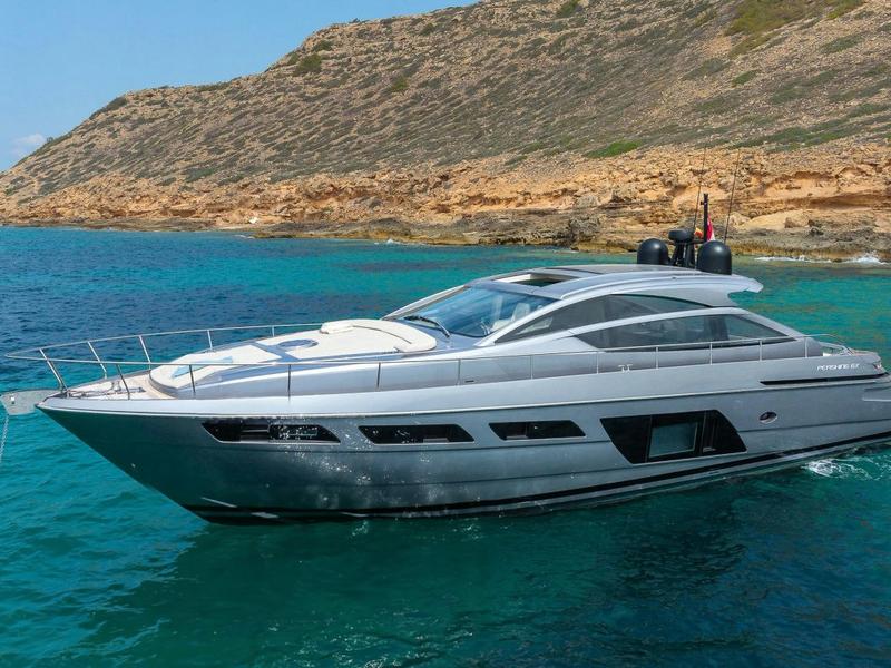 Pershing 6X Pershing 6X yacht for charter